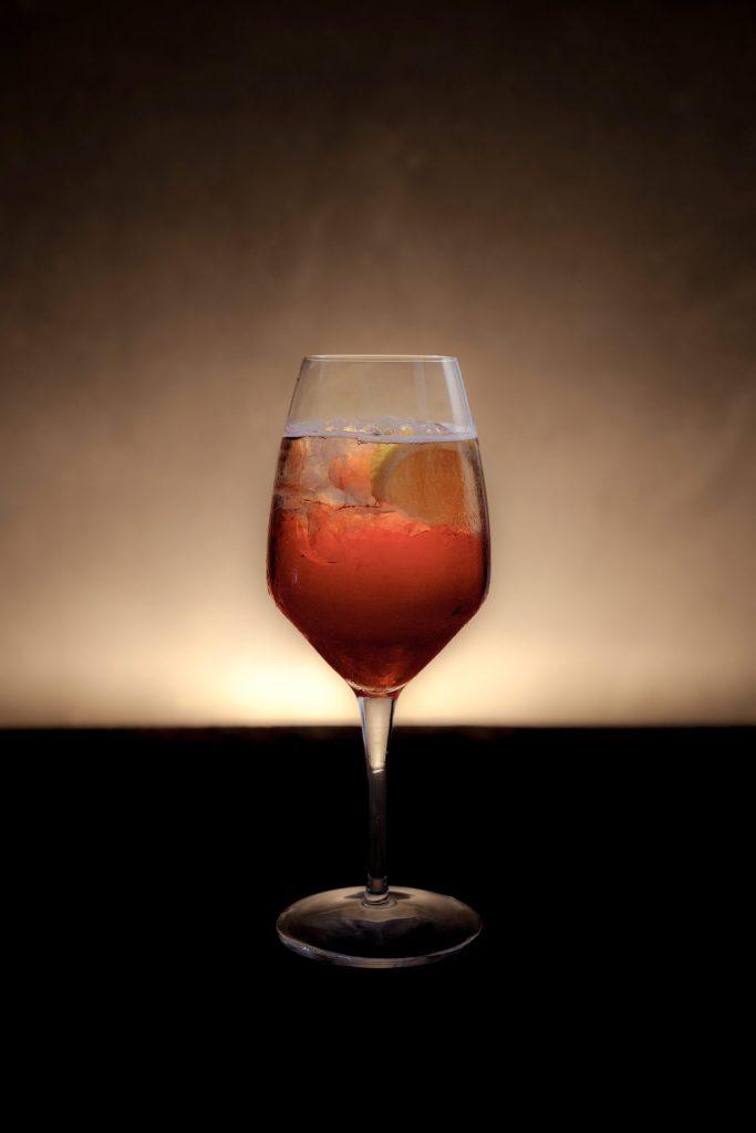 Bar à vin et cocktails en Drôme