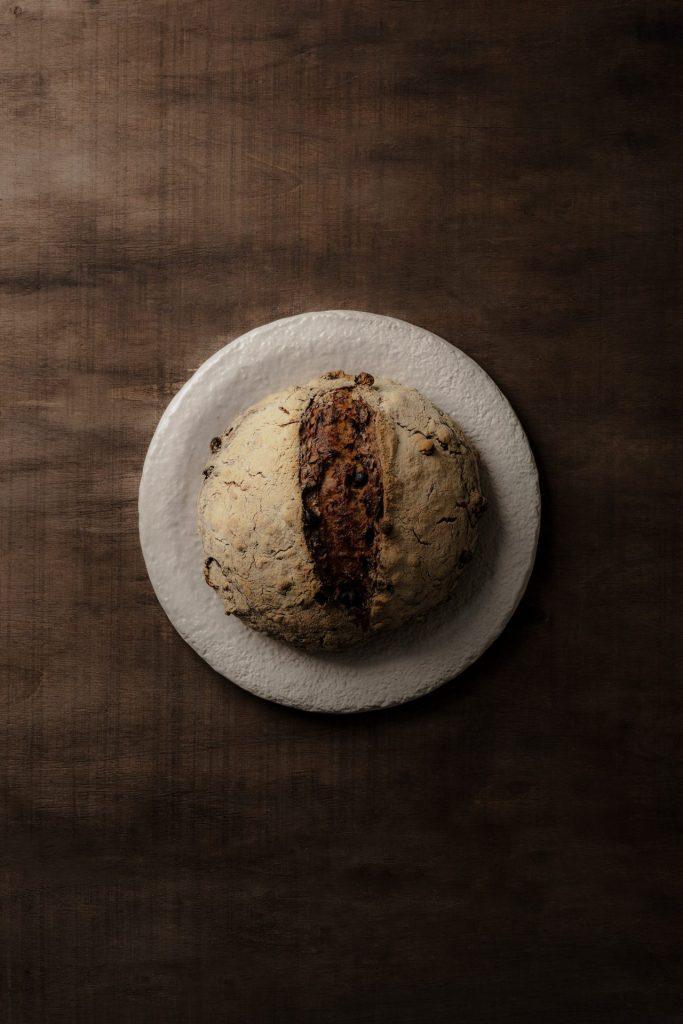 Présentation pain - restaurant gastronomique enraciné dans le terroir de la Drôme
